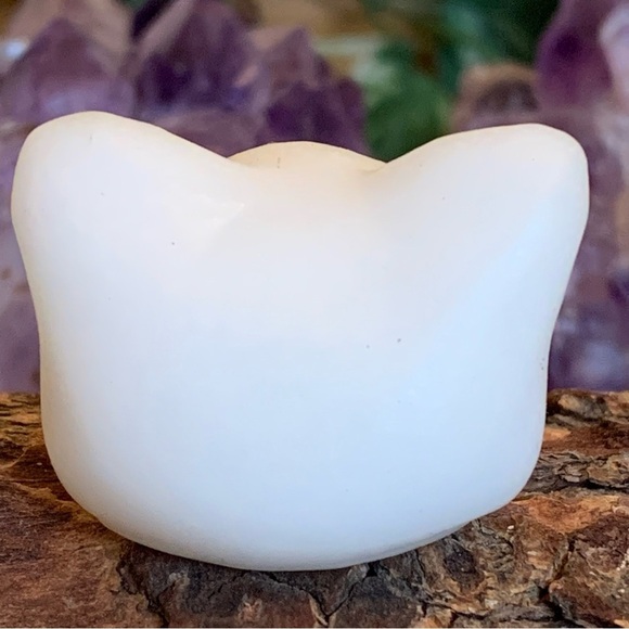 White Jade Cat Head Skull Carving Three Eyed Cat Carved Figurine Figure 1.5" 55g - Picture 8 of 12